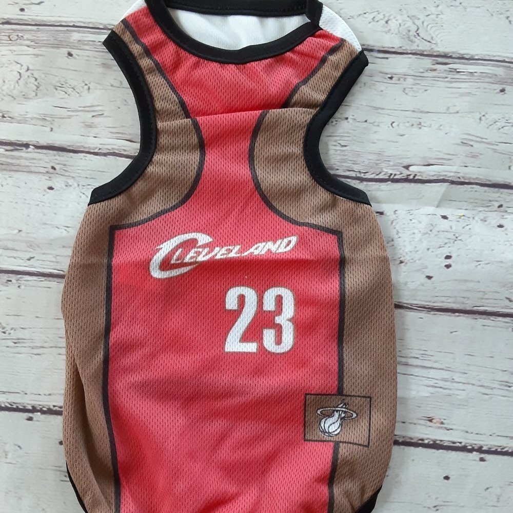 Cleveland Dog Jersey #23 Size Medium NEW - Picture 1 of 3
